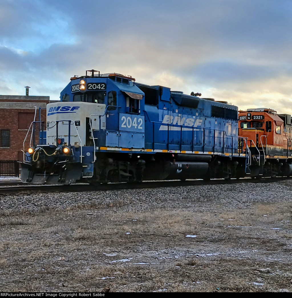 BNSF 2042